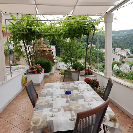 Apartment Mira Povlja (Brac)